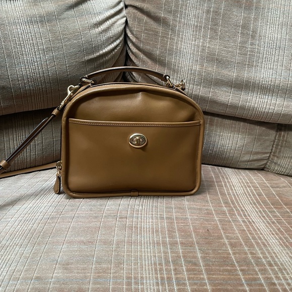 Coach Lunch Pail Limited Edition - Picture 2 of 14